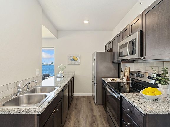 5th image of 610 Cedar St #4