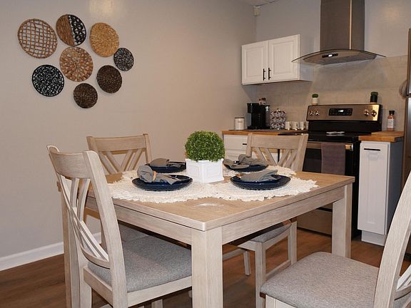 5th image of 1643 Cadbury Dr #1