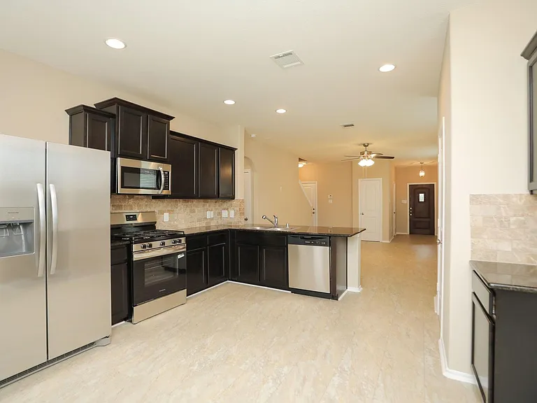 3606 Carolina Canyon Ct — Photo 4