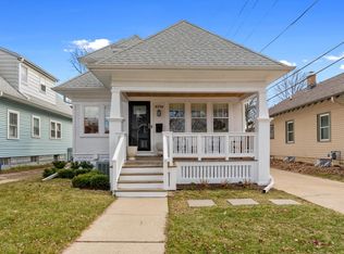 4214 N Murray Ave, Shorewood, WI 53211