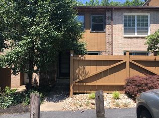 7 Pinehurst Ct, Reading, PA 19607