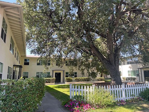 5th image of 1618 W Huntington Dr #1620B