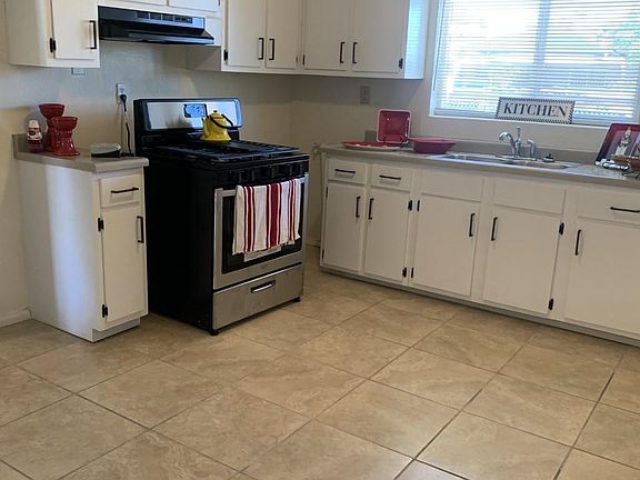 4th image of 345 Encino Dr