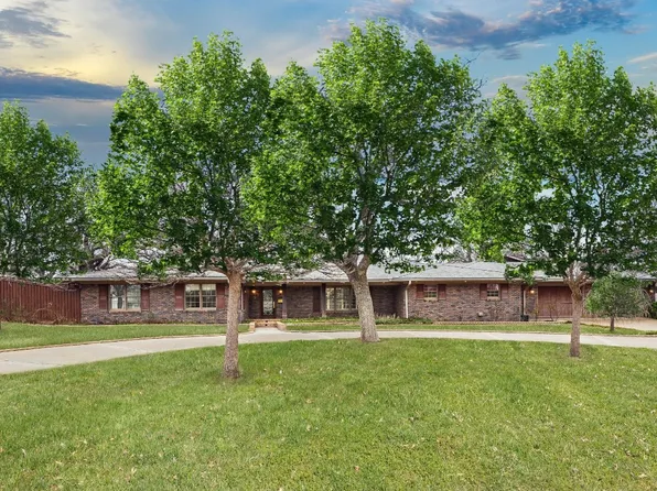 1436 Brazos St, Graham, TX 76450