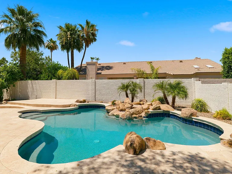 8638 E Dahlia Dr — Photo 53