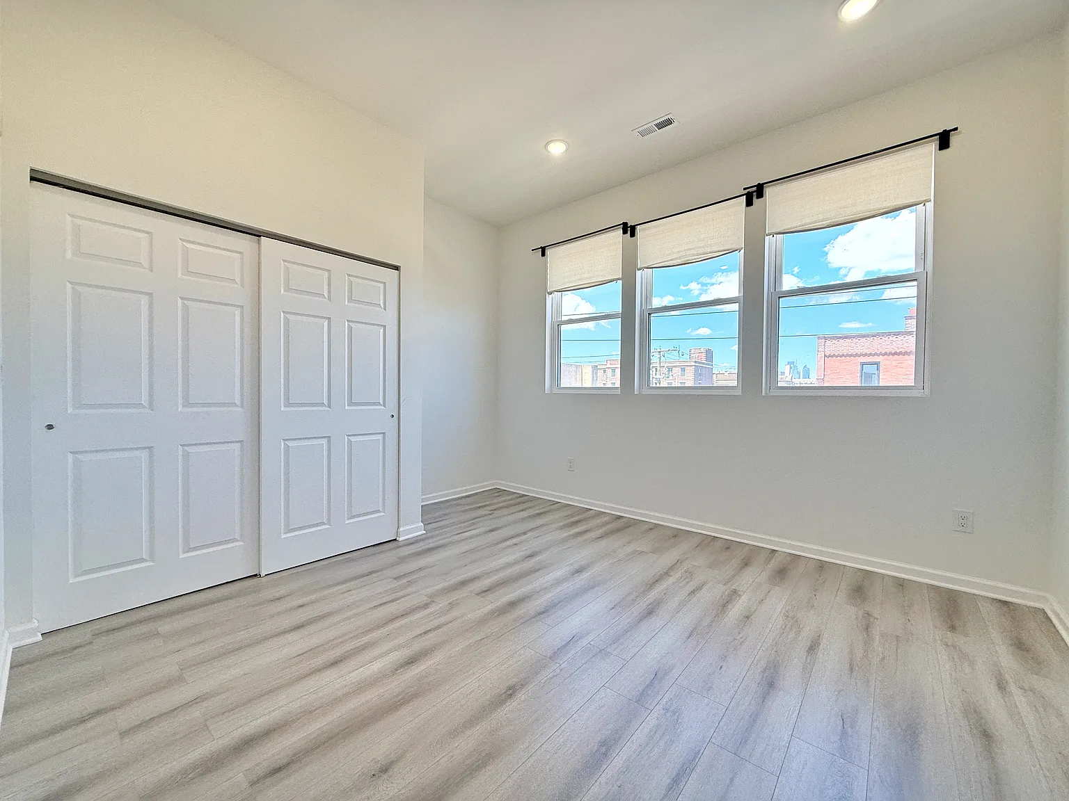 2 bed, 920 sqft, $1,795 — Photo 4