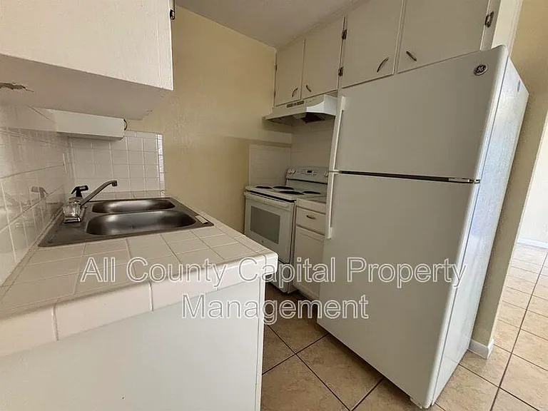 1206 Bundrant Dr #16 — Photo 2