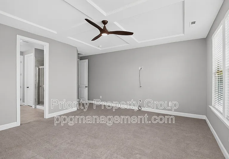 16436 Palisades Commons Dr — Photo 20