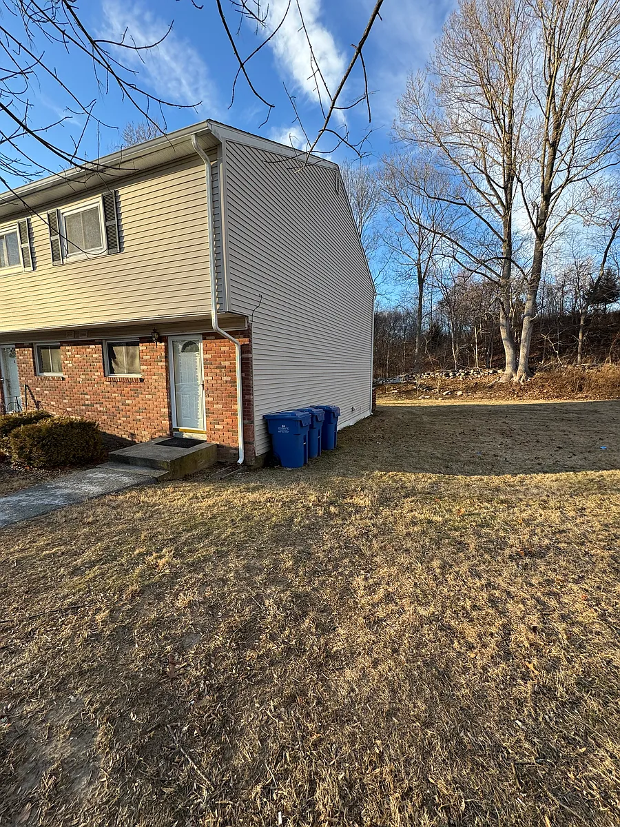 Building Photo - 99 Woodland Dr #A