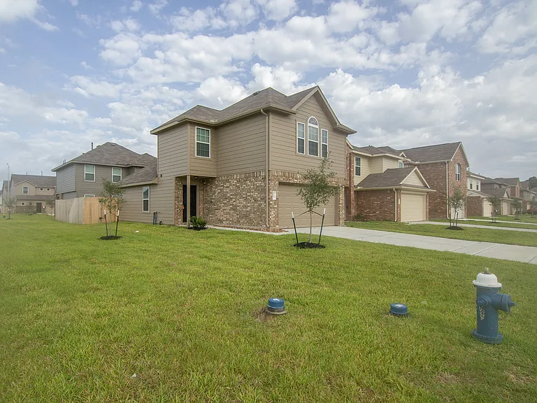 5603 Hawksbury Creek Trl — Photo 3