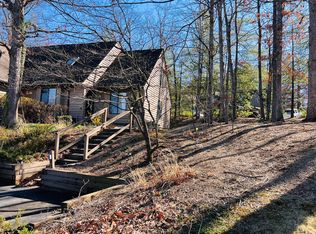 1303 Creekside Dr, Charlottesville, VA 22902