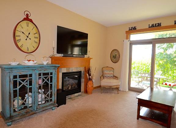 3rd image of 6902 Northwood Ln