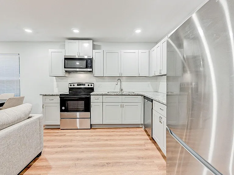 1017 N Lane St #A — Photo 10