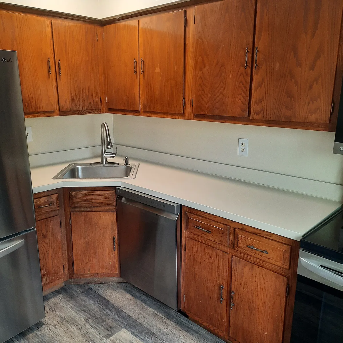 Building Photo - 1008 Silver Ct