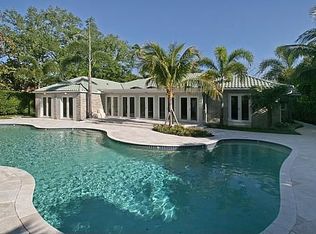 550 Bay Point Rd, Miami, FL 33137