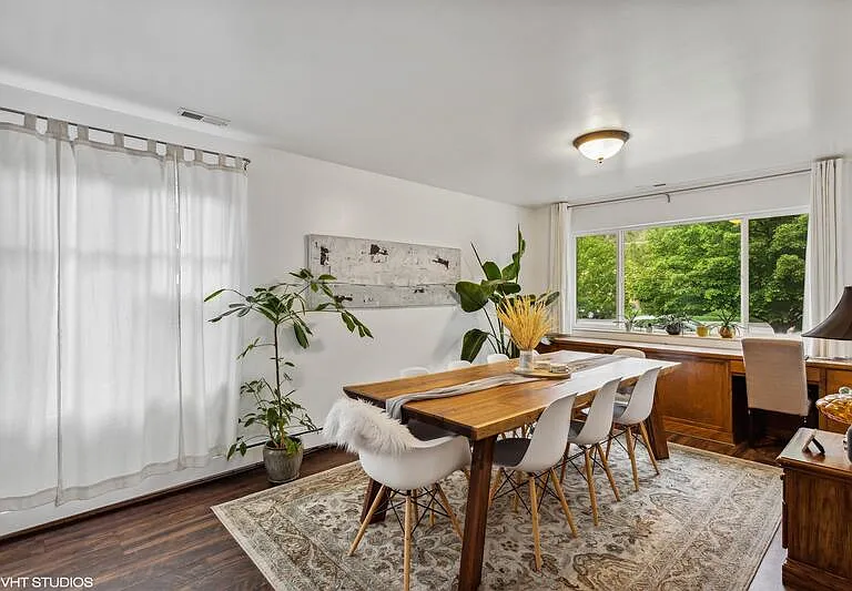 2571 Van Buren Ave — Photo 12