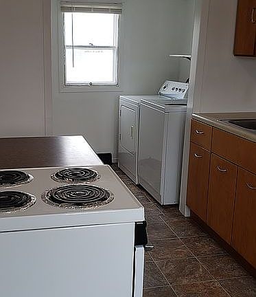 5th image of 310 N Broadway St