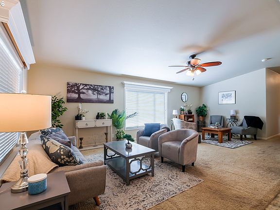 5th image of 5101 NE 121st Ave #123