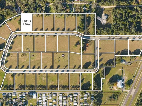 19 Hidden View Cir, Dade City, FL 33523