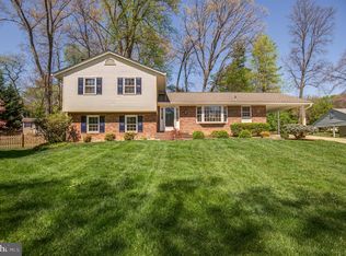 9911 Minuet Ct, Vienna, VA 22181