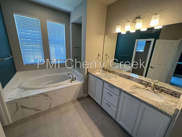 9010 E Caley Way — Photo 19