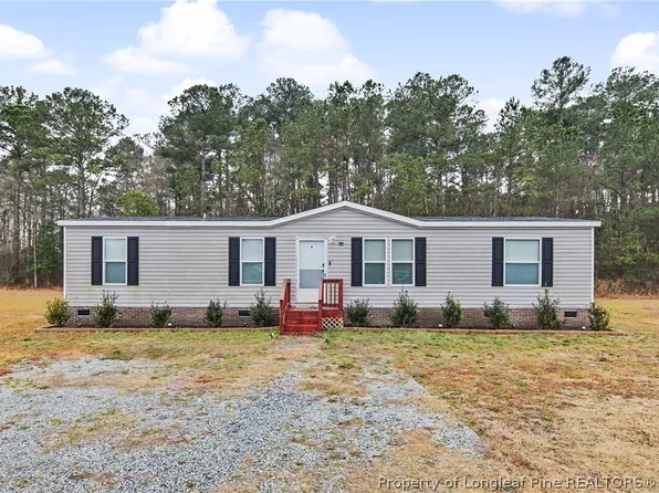 3900 McKethan St, Wade, NC 28395