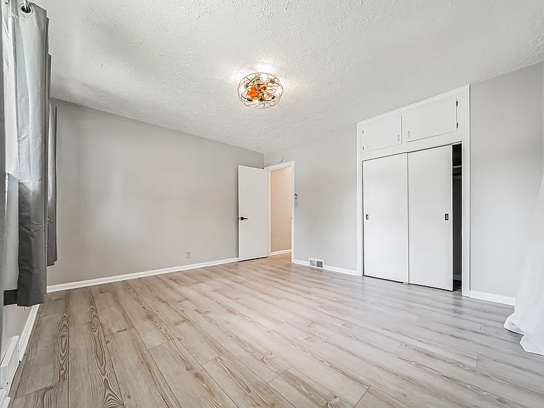 24111 Edgehill Dr — Photo 21