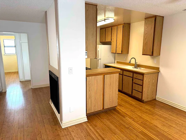 7507 W Manchester Ave #706 — Photo 3