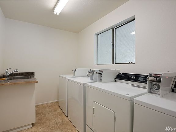 5th image of 3050 14th Ave W APT 201