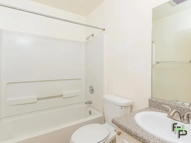 7405 Charmant Dr #2210 — Photo 9