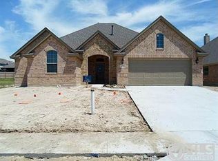 6916 White River Dr, Fort Worth, TX 76179