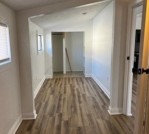 3rd image of 651 California Ave
