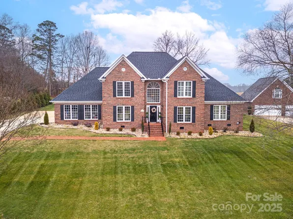 3578 Savannah Ln, Claremont, NC 28610