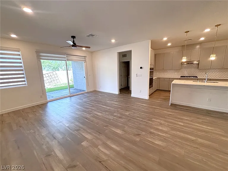 8948 Marigold Creek St — Photo 10