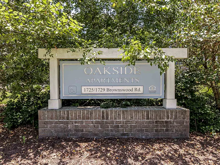 Oakside Apartments — Photo 10