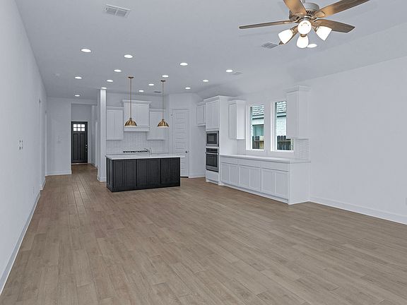 2nd image of 19211 Hillside Pasture Ln