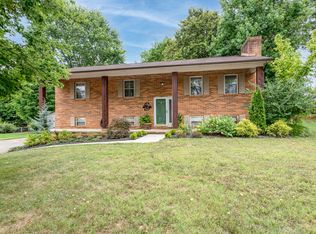 2036 E Alpine Dr, Maryville, TN 37804