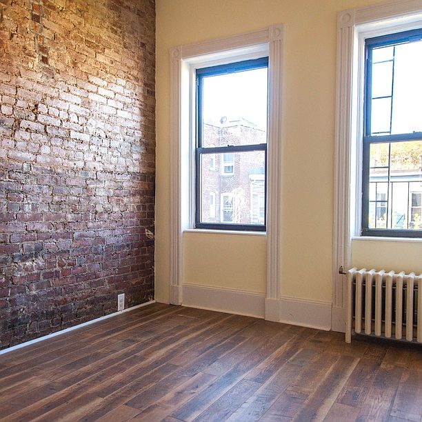 2nd image of 243 Kingsland Ave APT 3R