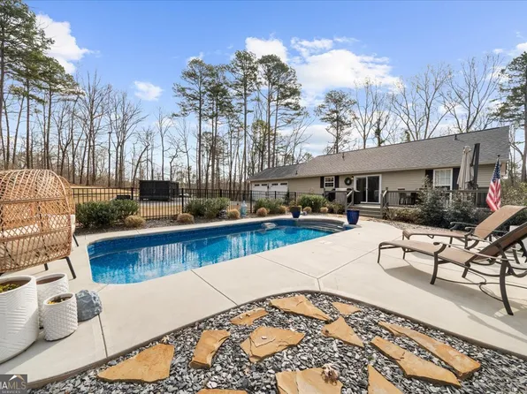 430 Valley Rd, Dawsonville, GA 30534