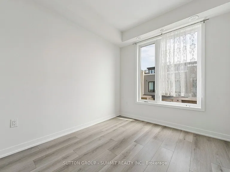 3556 Colonial Dr #16 — Photo 22