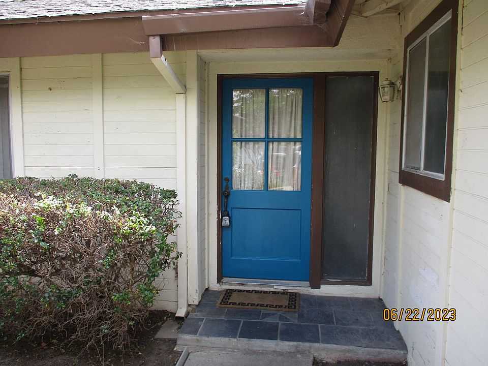 1st image of 795 Calabria Dr