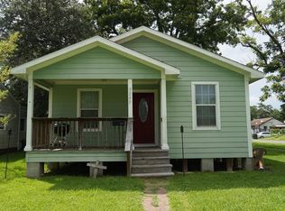 3249 9th St, Port Arthur, TX 77642