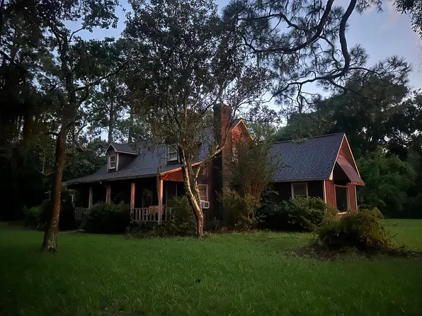 1791 Blythe Island Dr, Brunswick, GA 31523