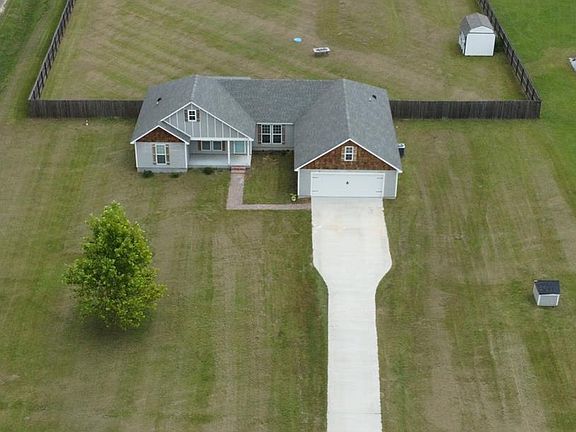 4th image of 17 Woody Springs Dr
