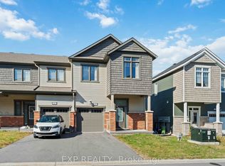 42 Lentago Ave, Ottawa, ON K2J 7A2