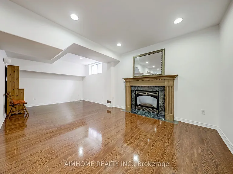 248 Dunview Ave #L — Photo 8