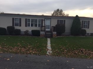 232 Juniper Xing E, Bath, PA 18014