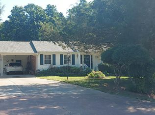 1901 Alderwood Dr, Greensboro, NC 27409