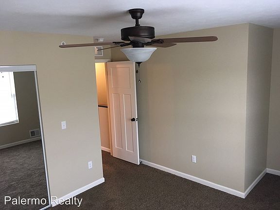 3rd image of 7254 Homeview Ln APT 105