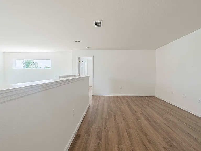 3701 Titanic Cir — Photo 17